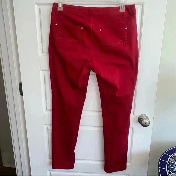 New Directions Weekend Stretch Red Jeans Size 12 - Picture 10 of 16